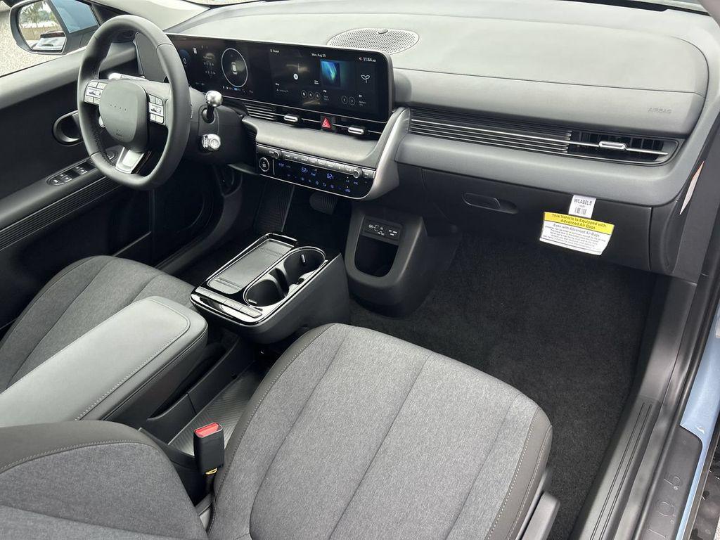 2025 Hyundai IONIQ 5 SE - Photo 19