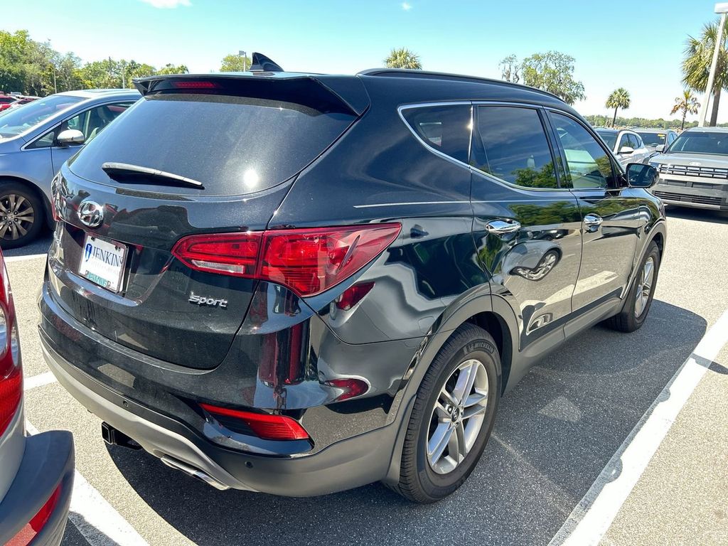 Used 2018 Hyundai Santa Fe Sport with VIN 5NMZU3LB9JH095007 for sale in Leesburg, FL