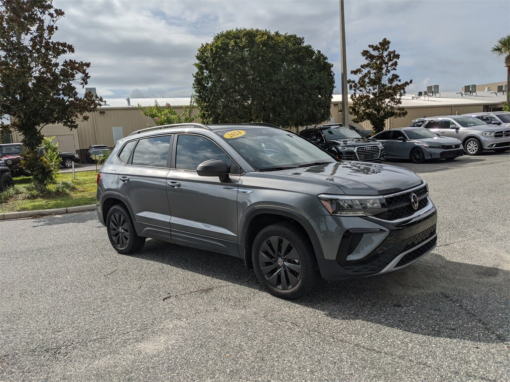 2024 Volkswagen Taos S photo 3
