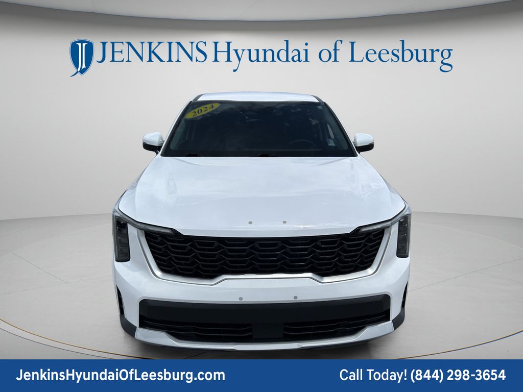 2024 Kia Sorento LX - Photo 12
