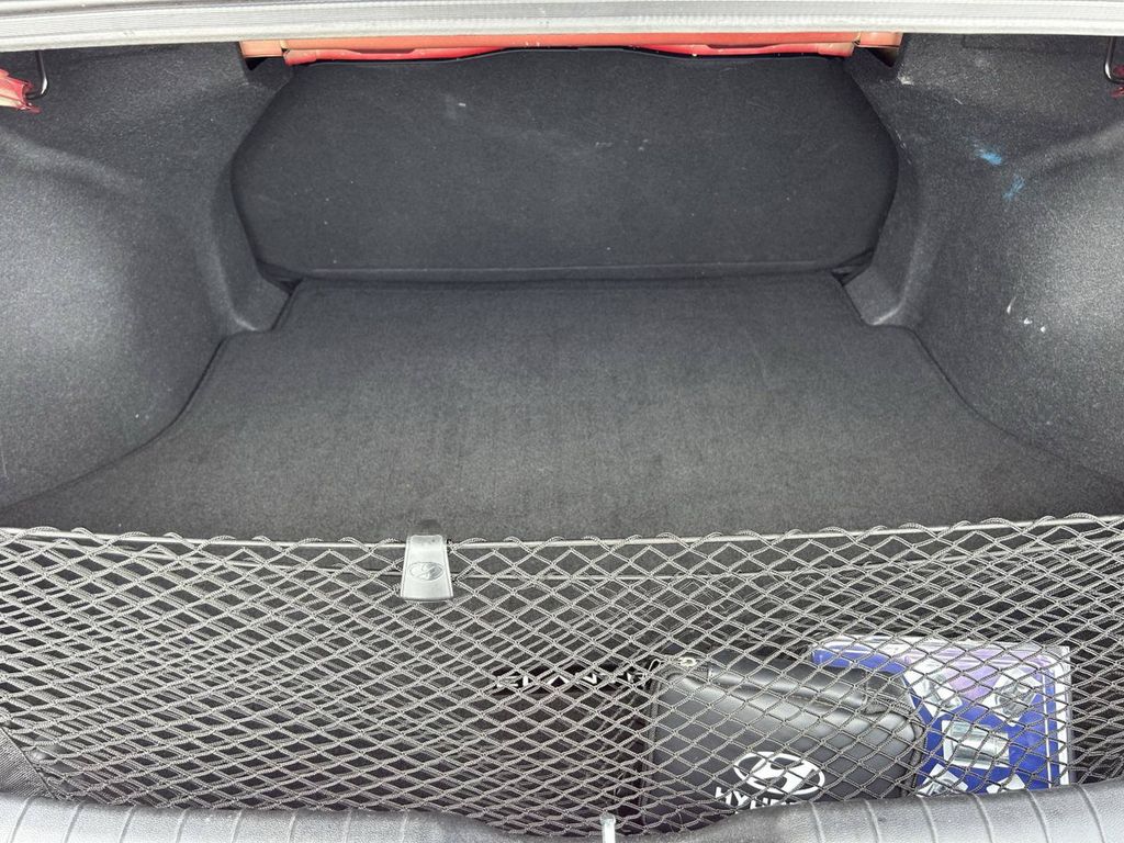2024 Hyundai Elantra SEL - Photo 13