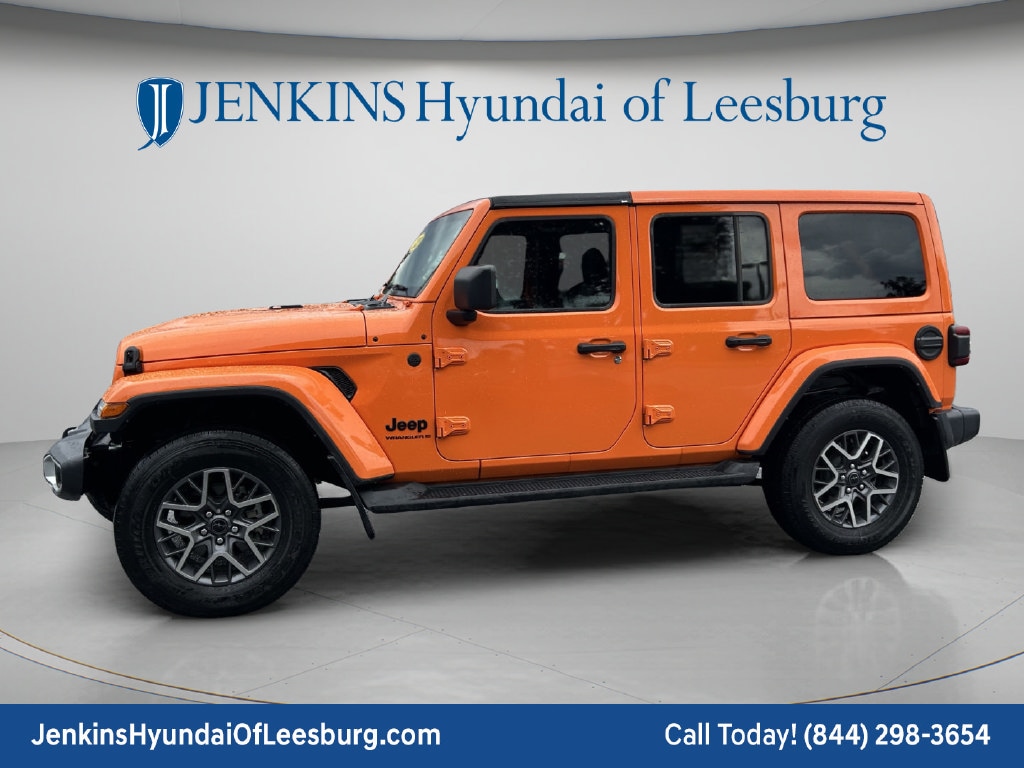2025 Jeep Wrangler 4-Door Sahara - Photo 10