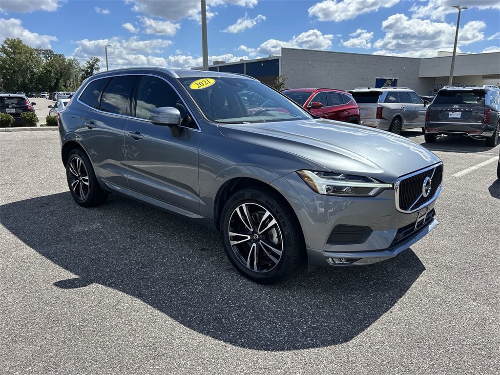 Used 2021 Volvo XC60 T5 Momentum SUV