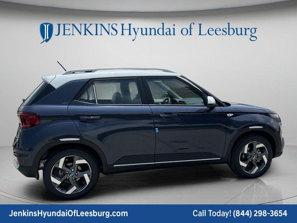 New 2026 Hyundai Venue SEL w/Two-Tone Roof SUV