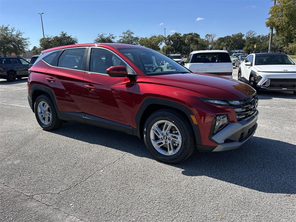 2026 Hyundai Tucson SE photo 2