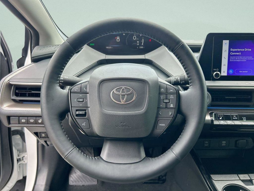 2024 Toyota Prius XLE - Photo 32