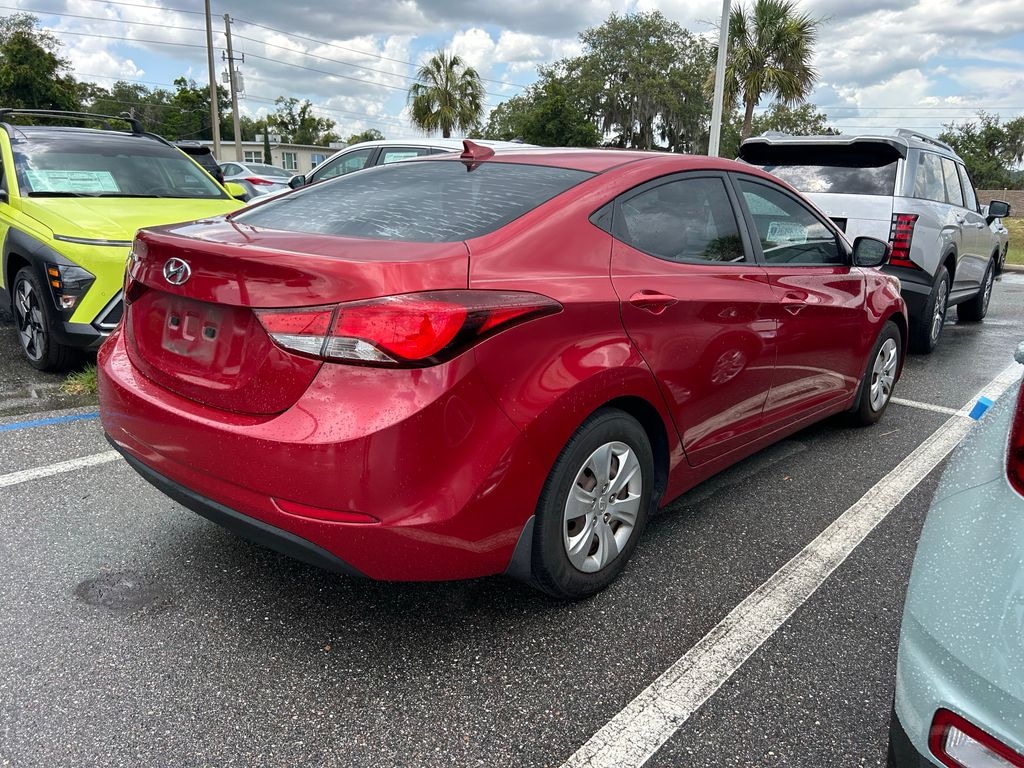 Used 2016 Hyundai Elantra SE Sedan