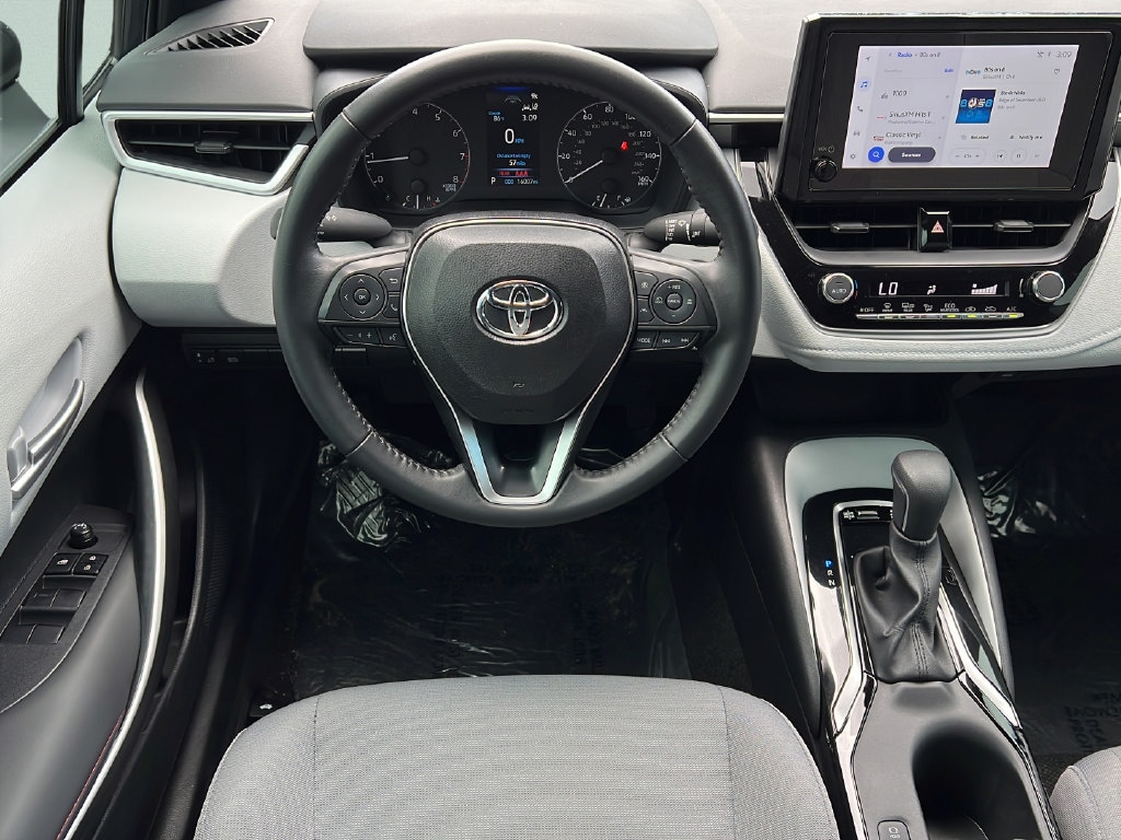 2025 Toyota Corolla SE - Photo 14