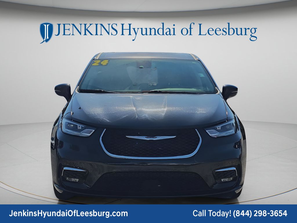 2024 Chrysler Pacifica Limited - Photo 10