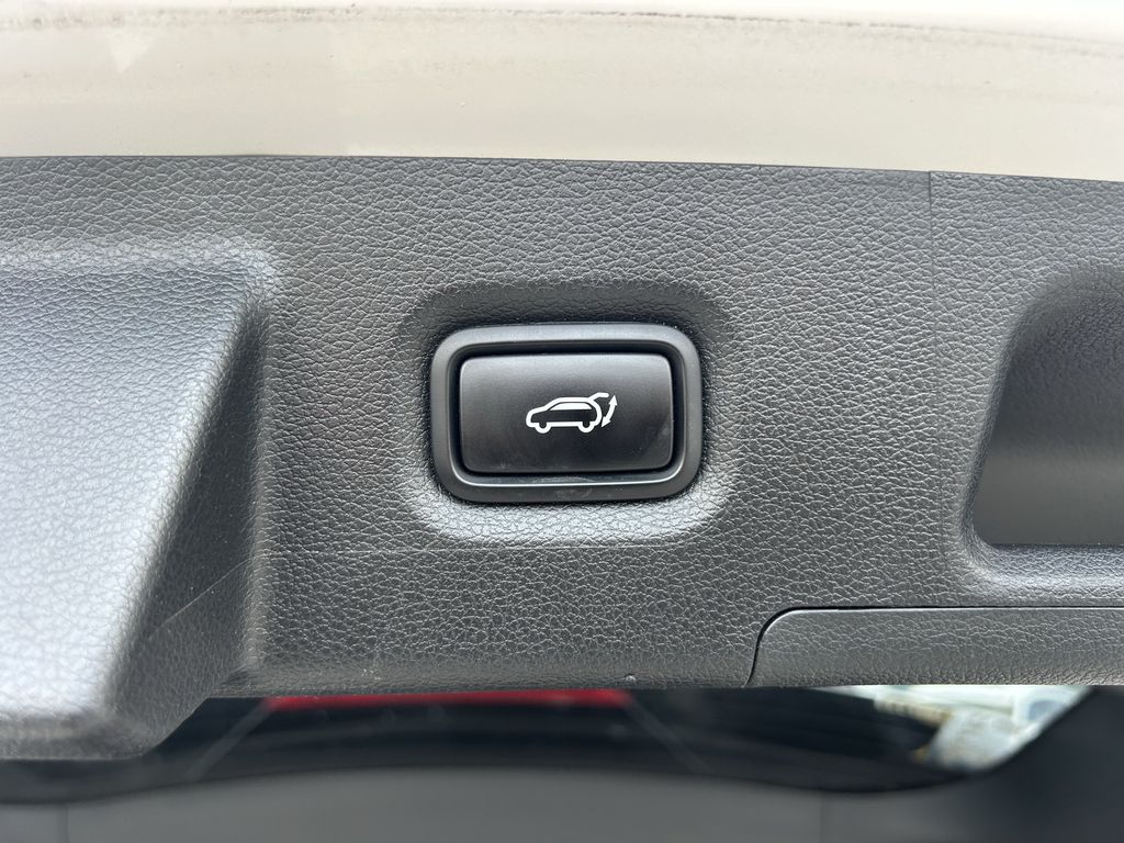 2022 Hyundai Santa Fe XRT - Photo 16