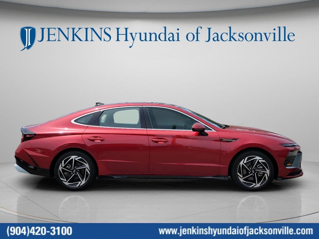Used 2024 Hyundai Sonata SEL Sedan