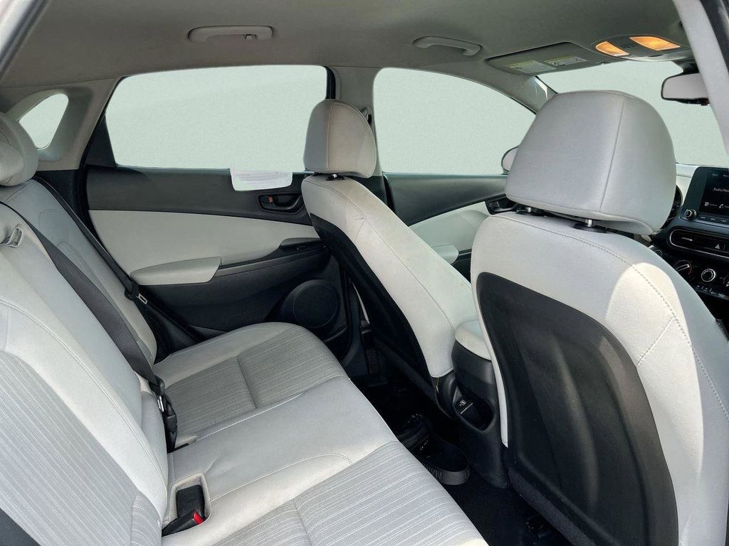 2023 Hyundai Kona SEL - Photo 14