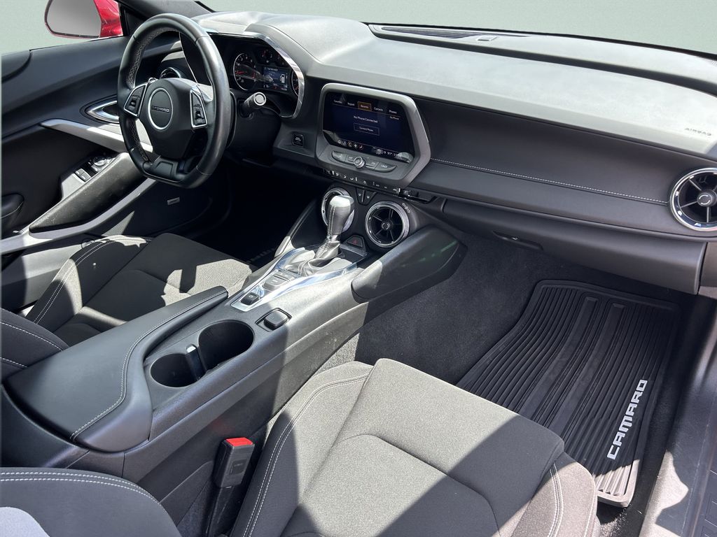 2024 Chevrolet Camaro 1LT - Photo 16