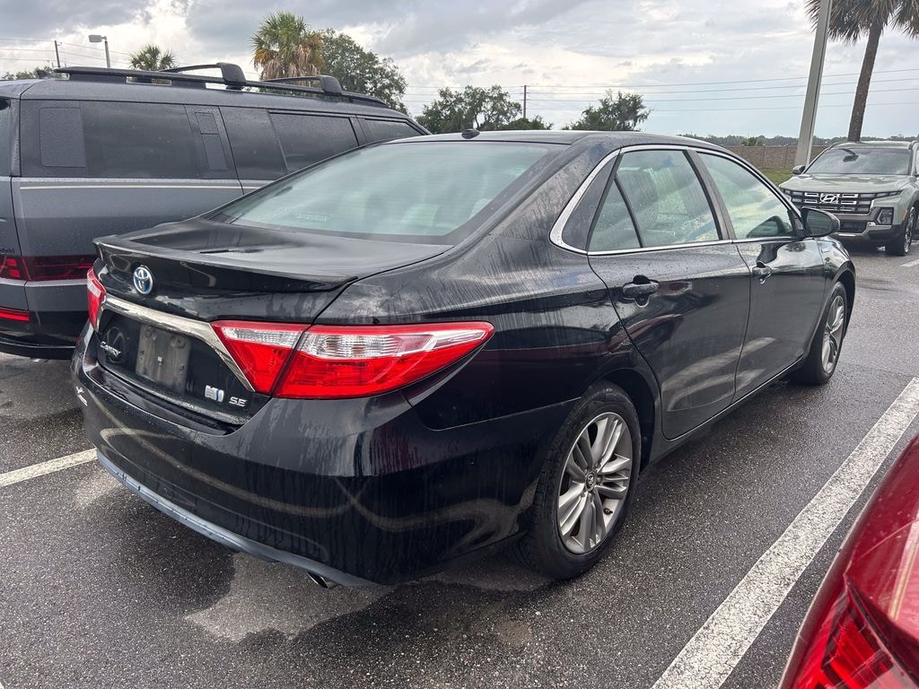 Used 2015 Toyota Camry Hybrid SE Sedan