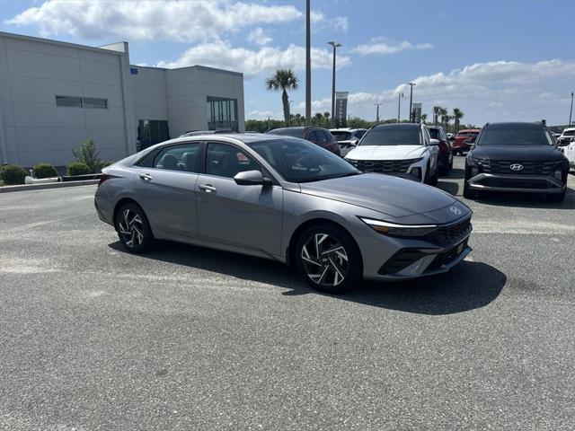 2025 Hyundai Elantra Hybrid Limited photo 2