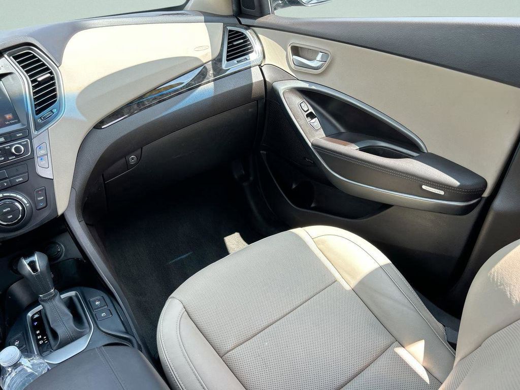 2017 Hyundai Santa Fe Sport 2.0T - Photo 21