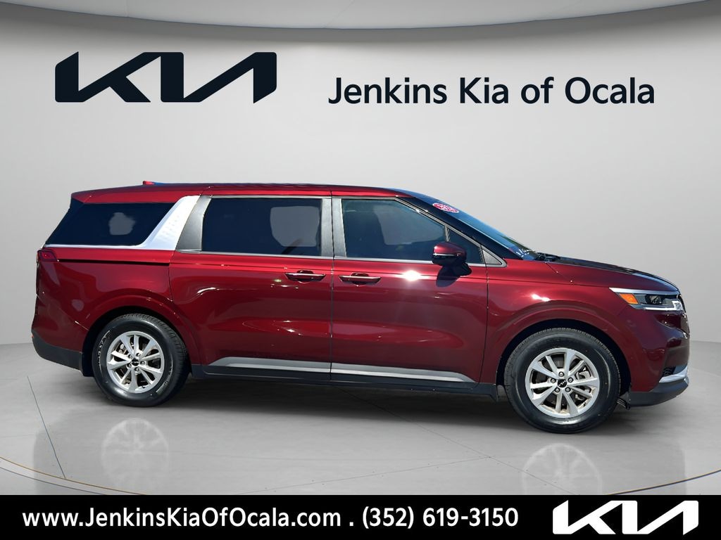Used 2024 Kia Carnival LX Minivan/Van