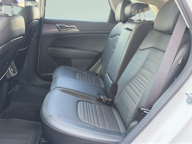 2025 Kia Sportage SX Prestige - Photo 13