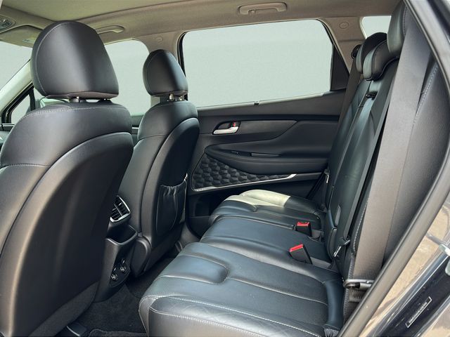 2020 Hyundai Santa Fe SEL - Photo 11