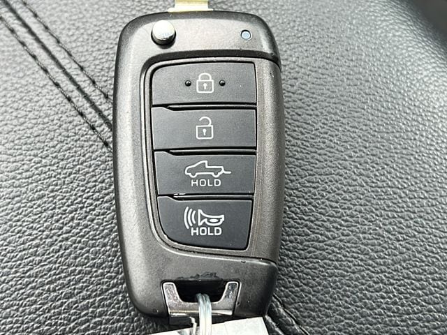2024 Hyundai Santa Cruz SE - Photo 29