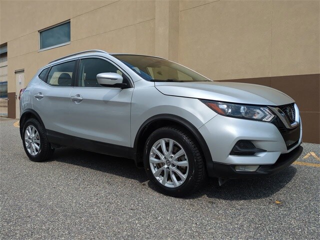 2021 Nissan Rogue Sport SV photo 2