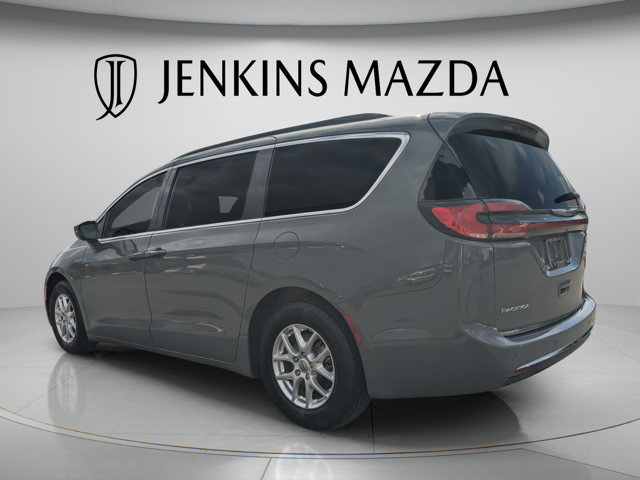 Used 2022 Chrysler Pacifica Touring L Van Passenger Van