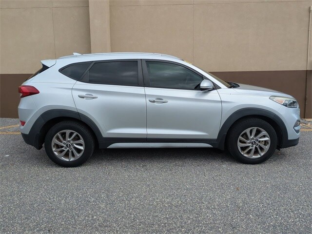 2018 Hyundai Tucson SEL Plus photo 2