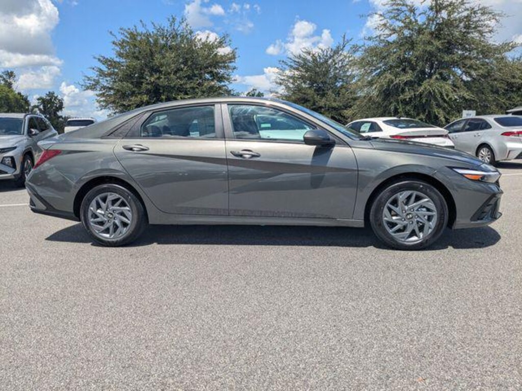 New 2026 Hyundai Elantra Hybrid Blue Sedan