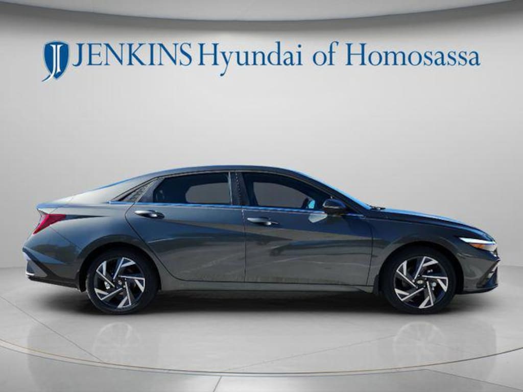 New 2026 Hyundai Elantra Hybrid Limited Sedan