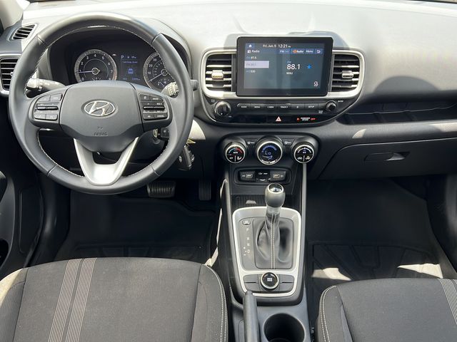 2022 Hyundai Venue SEL - Photo 13