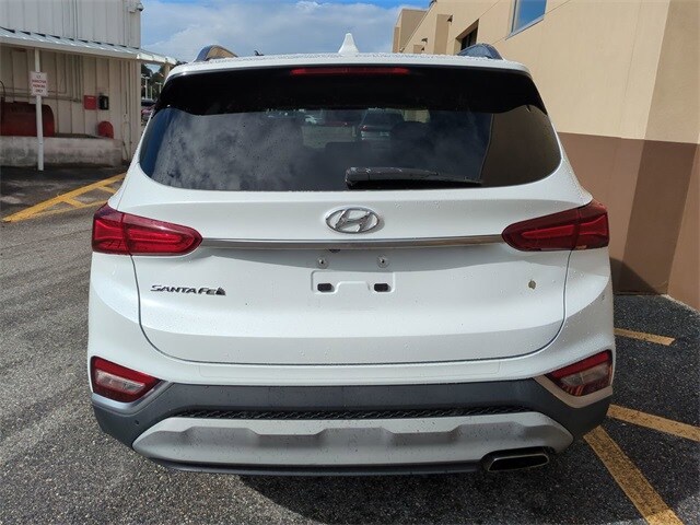 2019 Hyundai Santa Fe Ultimate photo 3