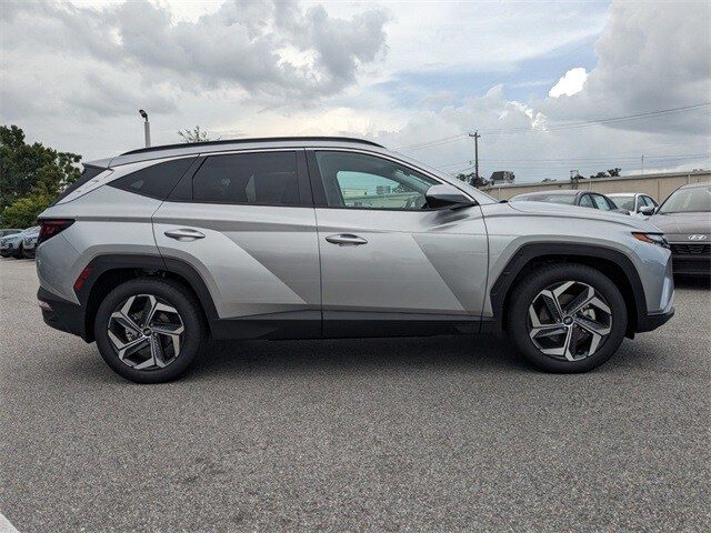 2024 Hyundai Santa Fe Calligraphy photo 2