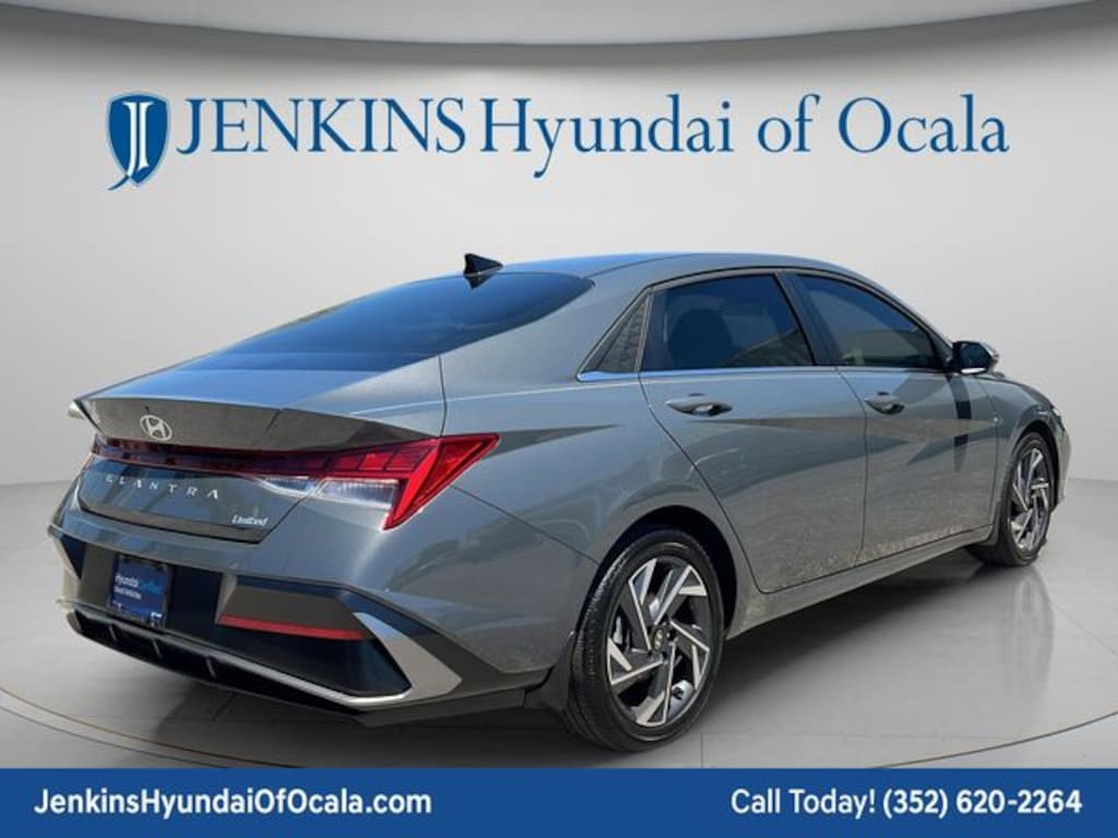 Certified 2025 Hyundai Elantra Limited Sedan