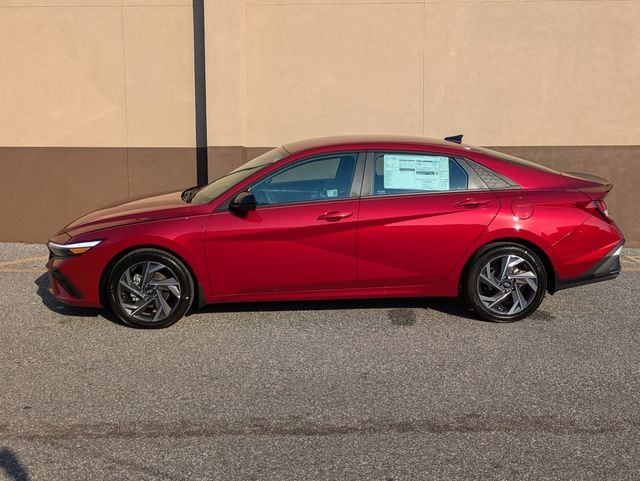 2025 Hyundai Elantra SEL - Photo 7