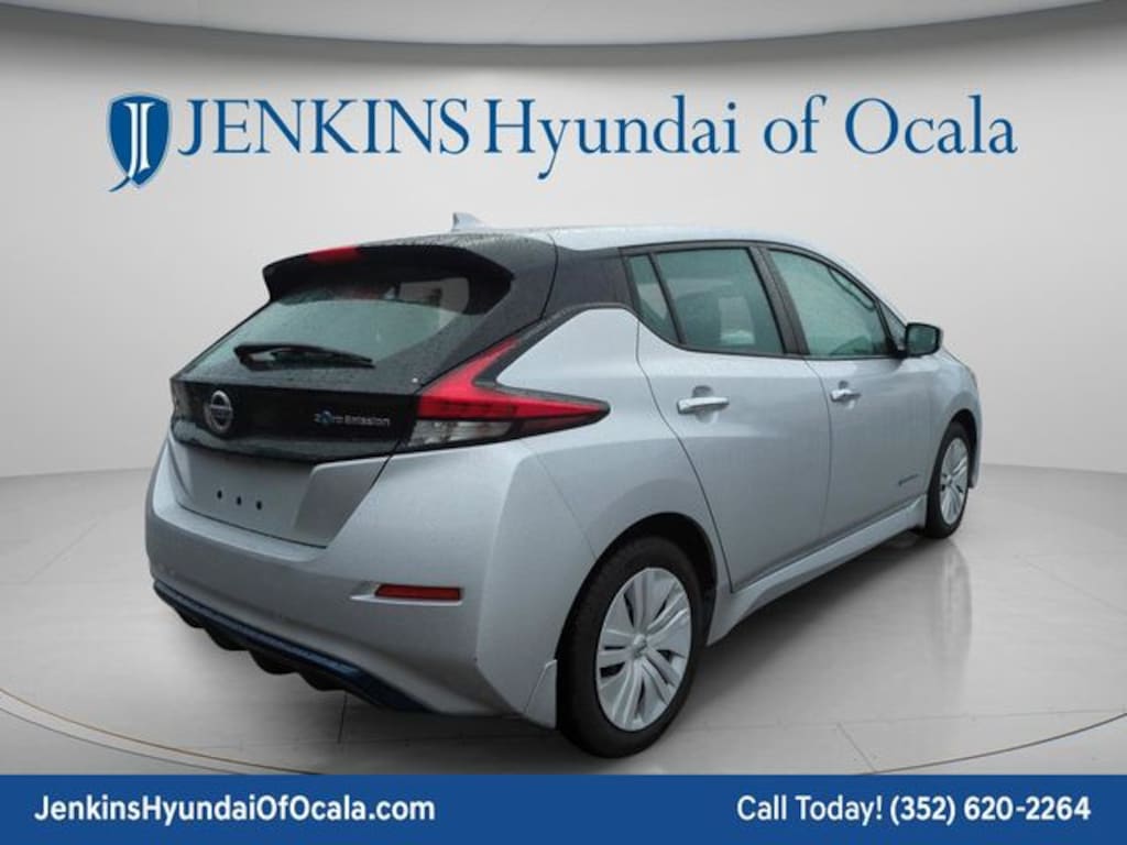 Used 2018 Nissan LEAF S Hatchback