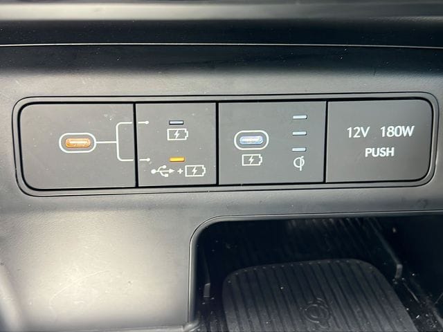 2025 Hyundai Santa Cruz Limited - Photo 23