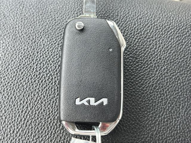 2023 Kia Forte LXS - Photo 26
