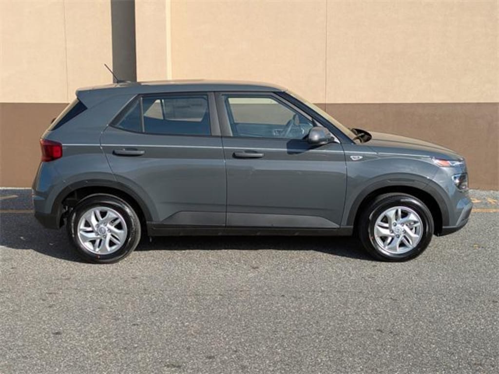 New 2026 Hyundai Venue SE SUV