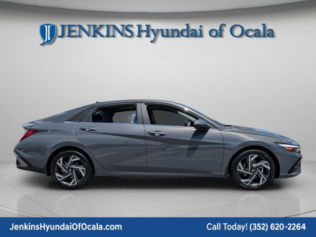 Certified 2025 Hyundai Elantra Limited Sedan