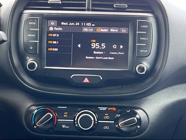 2023 Kia Soul LX - Photo 17