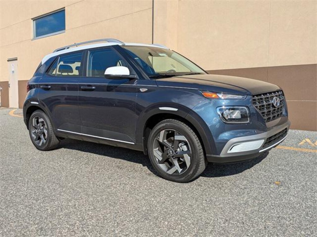 New 2026 Hyundai Venue SEL SUV