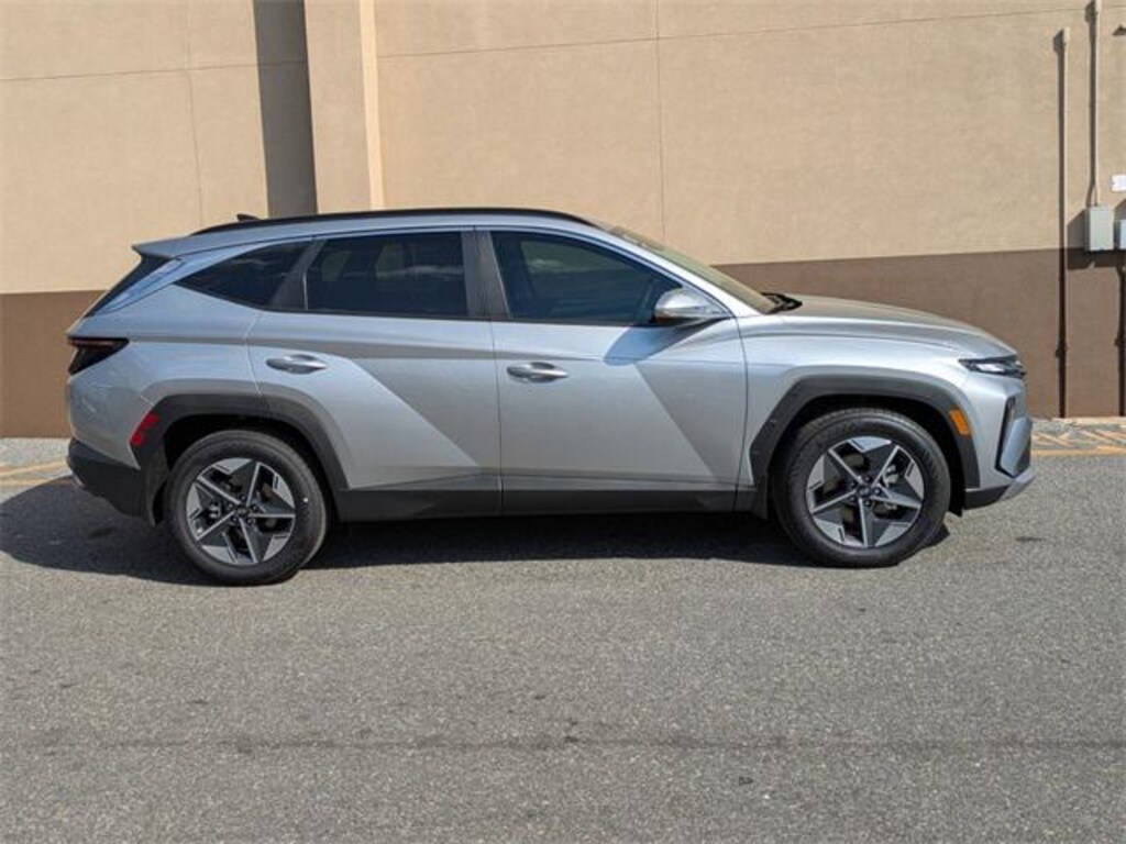 New 2025 Hyundai Tucson SEL Convenience FWD SUV