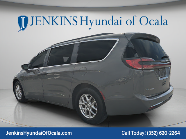 Used 2022 Chrysler Pacifica Touring L Van Passenger Van