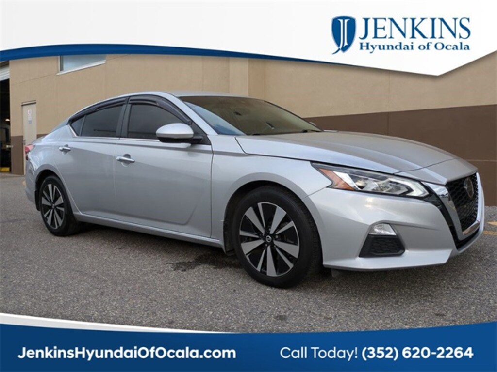 Used 2022 Nissan Altima 2.5 SV Sedan
