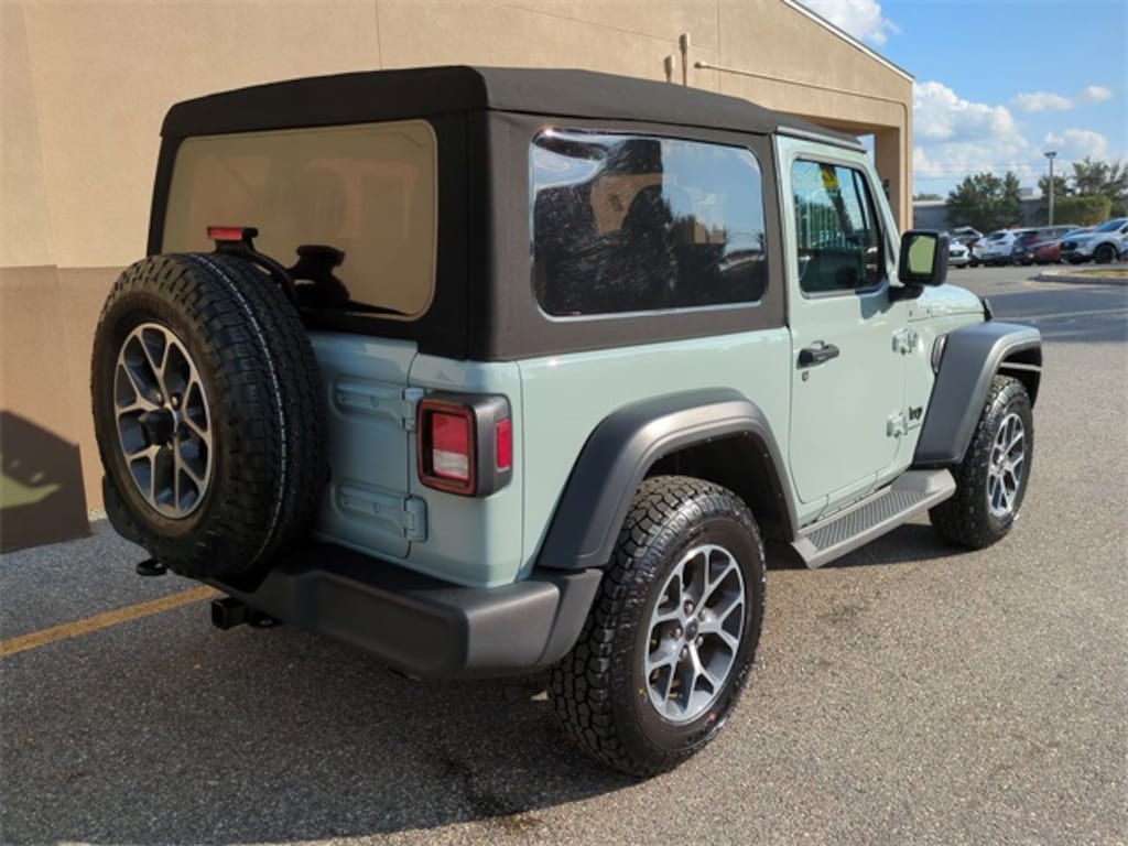 Used 2024 Jeep Wrangler Sport SUV
