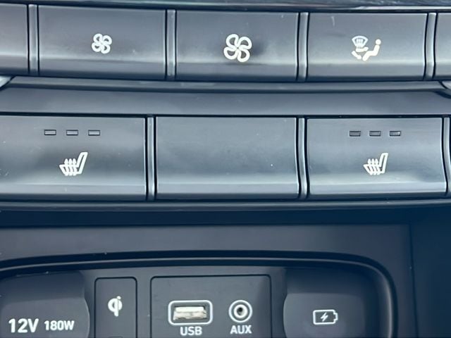 2020 Hyundai Santa Fe SEL - Photo 23