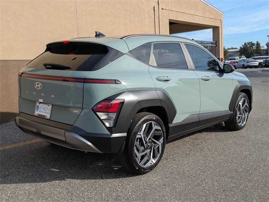 New 2026 Hyundai Kona SEL Premium FWD SUV