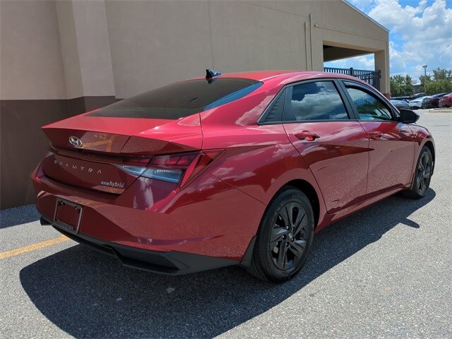 2023 Hyundai Elantra Blue photo 4