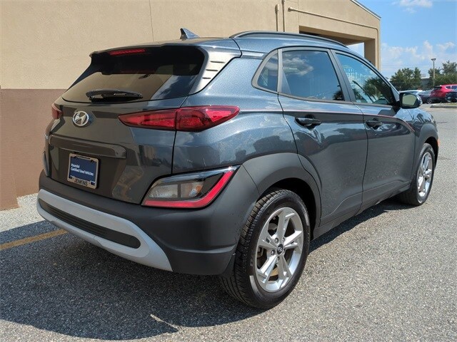 2022 Hyundai Kona SEL photo 3