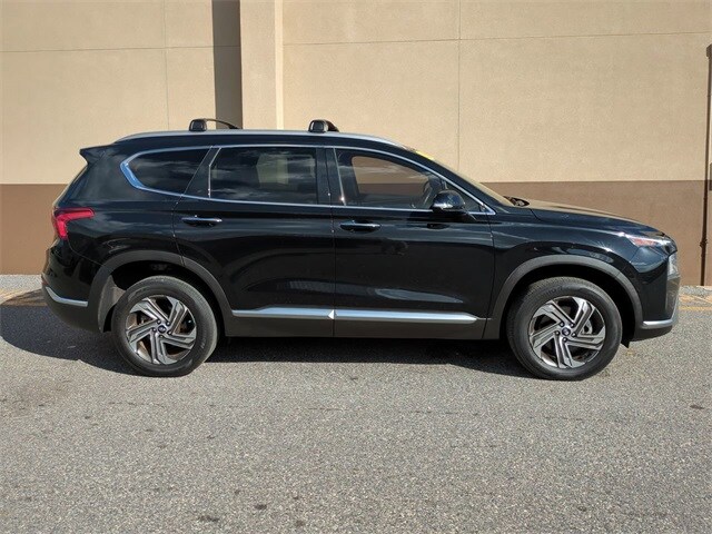 2022 Hyundai Santa Fe SEL photo 3